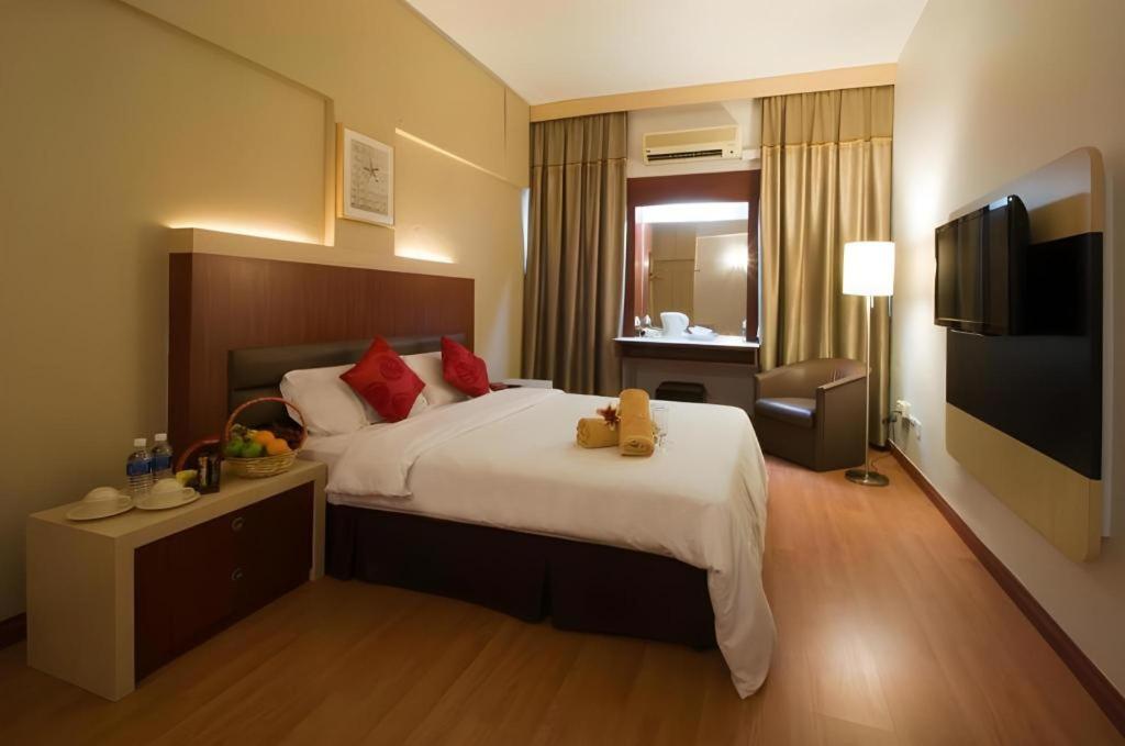 The Landmark Hotel Batu Pahat Extérieur photo