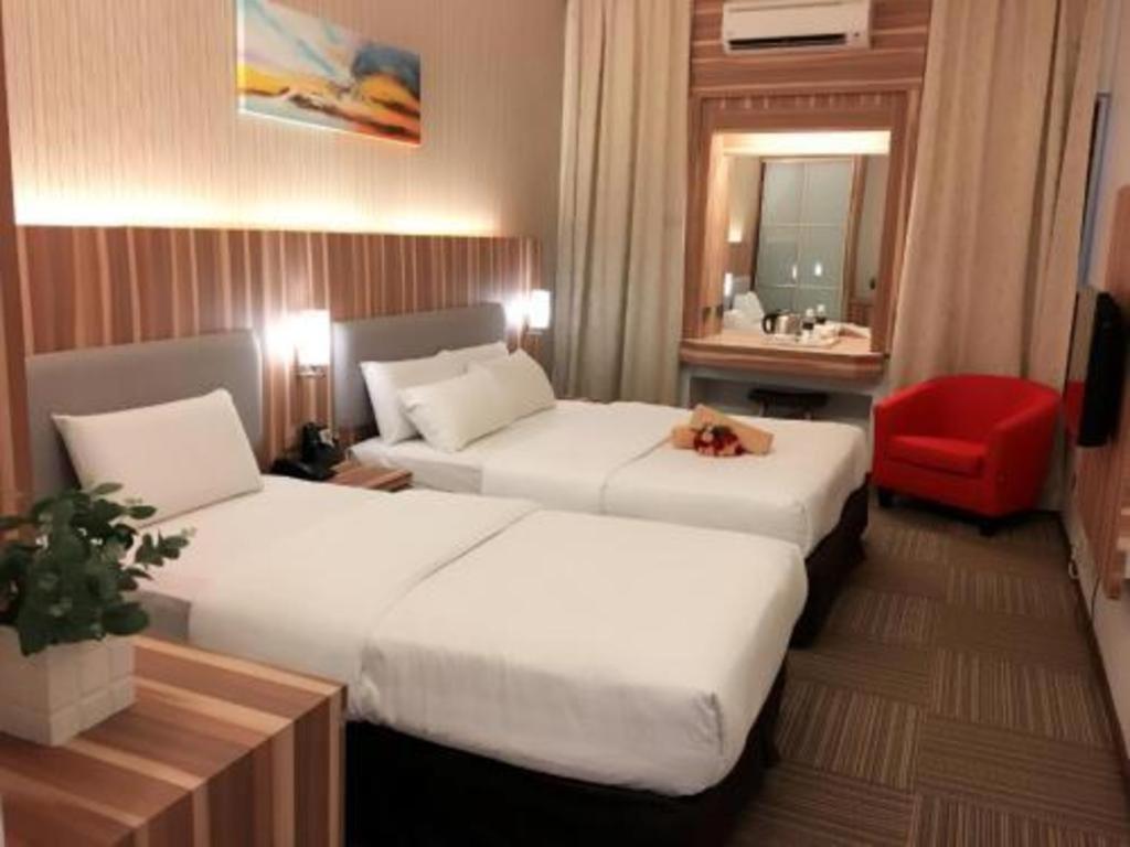 The Landmark Hotel Batu Pahat Extérieur photo