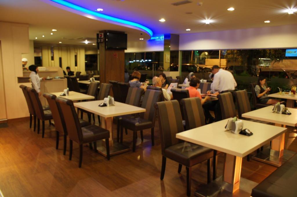 The Landmark Hotel Batu Pahat Extérieur photo